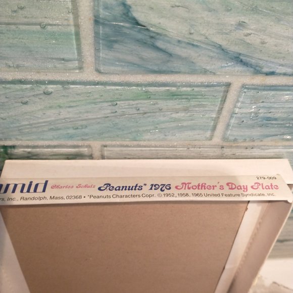 Vintage Peanuts Schulz 1976 Mother's Day Collector Plate - Picture 4 of 8